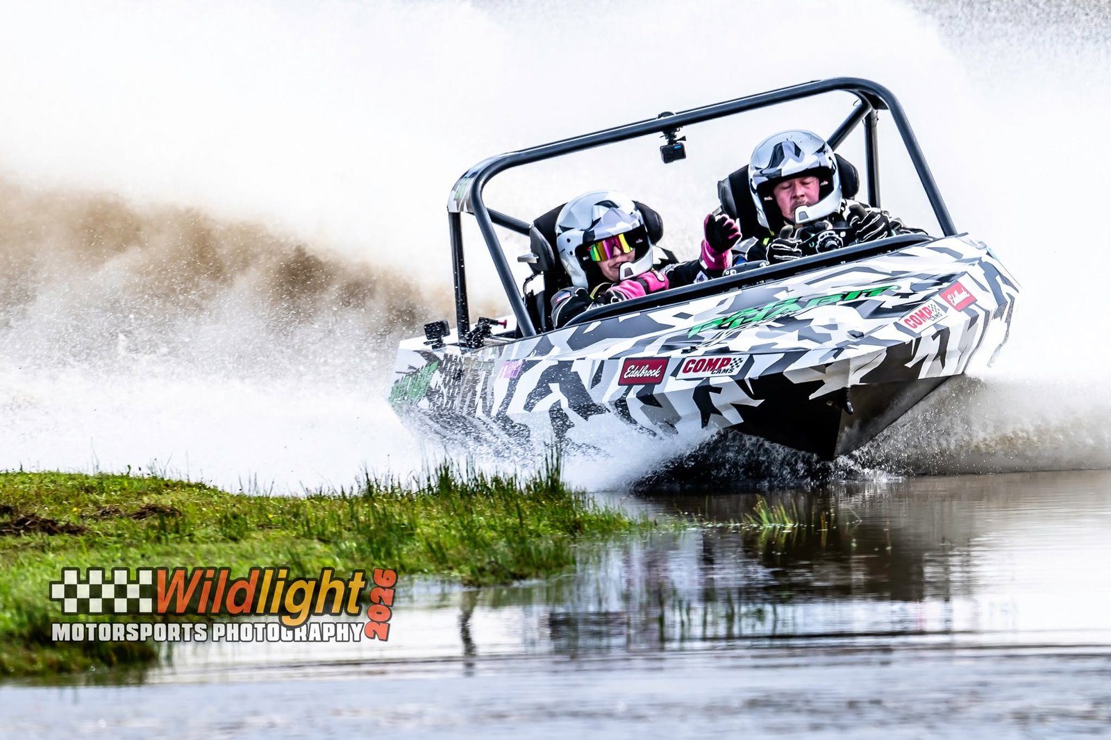 #36 at full speed throwing spray